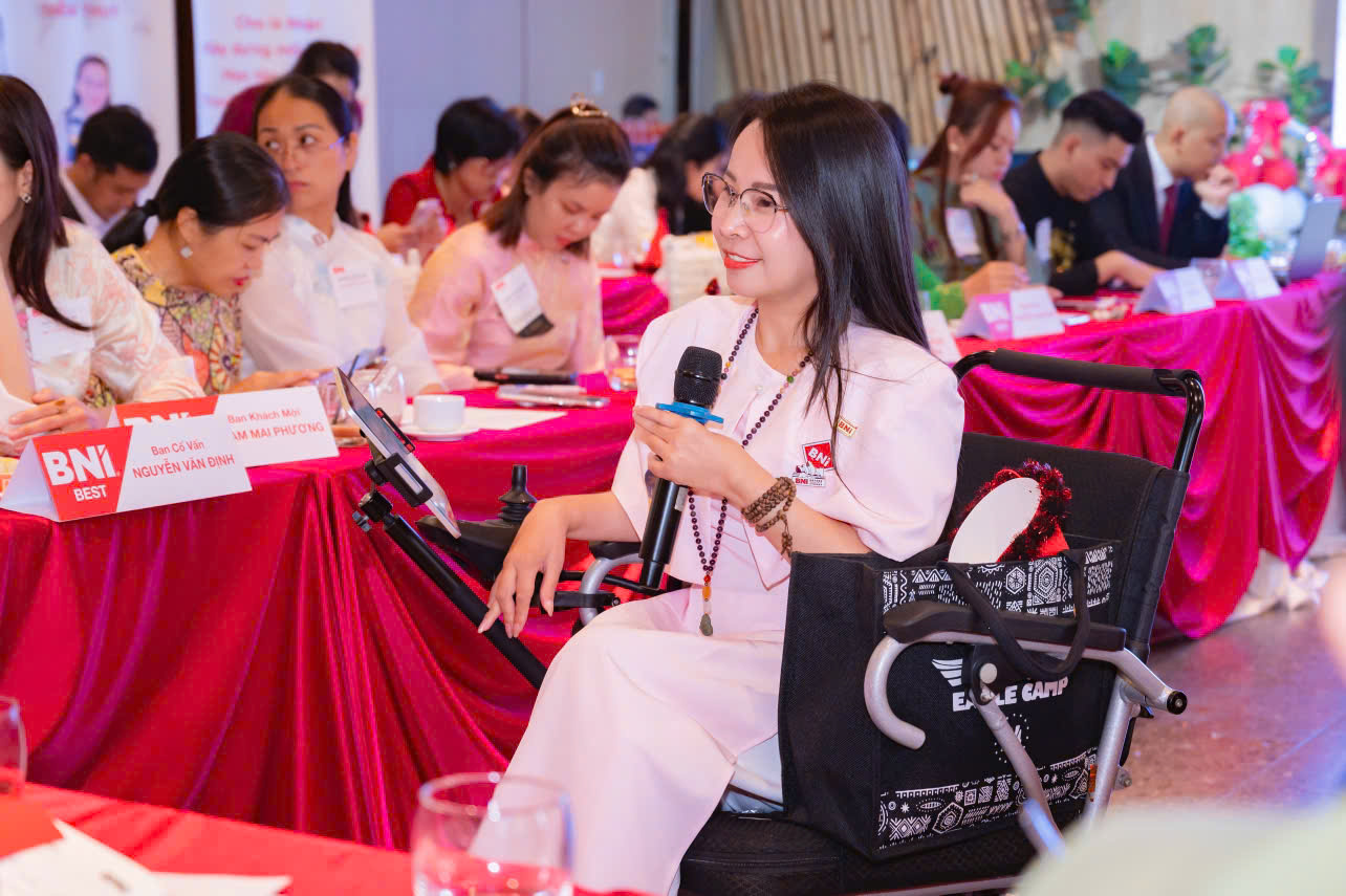 Diễm Thúy dẫn dắt sự kiện