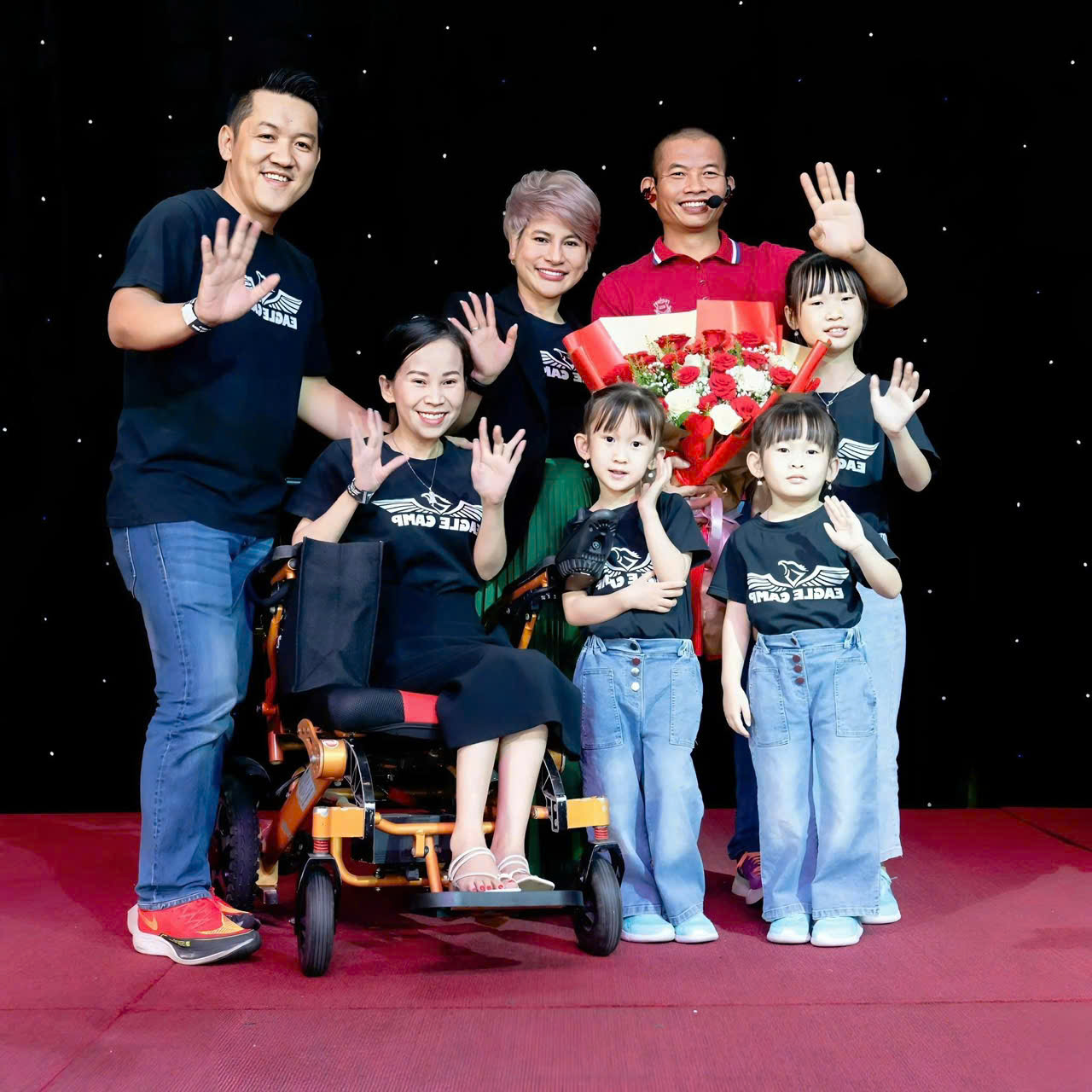 Gia đình Diễm Thúy tại Eagle Camp